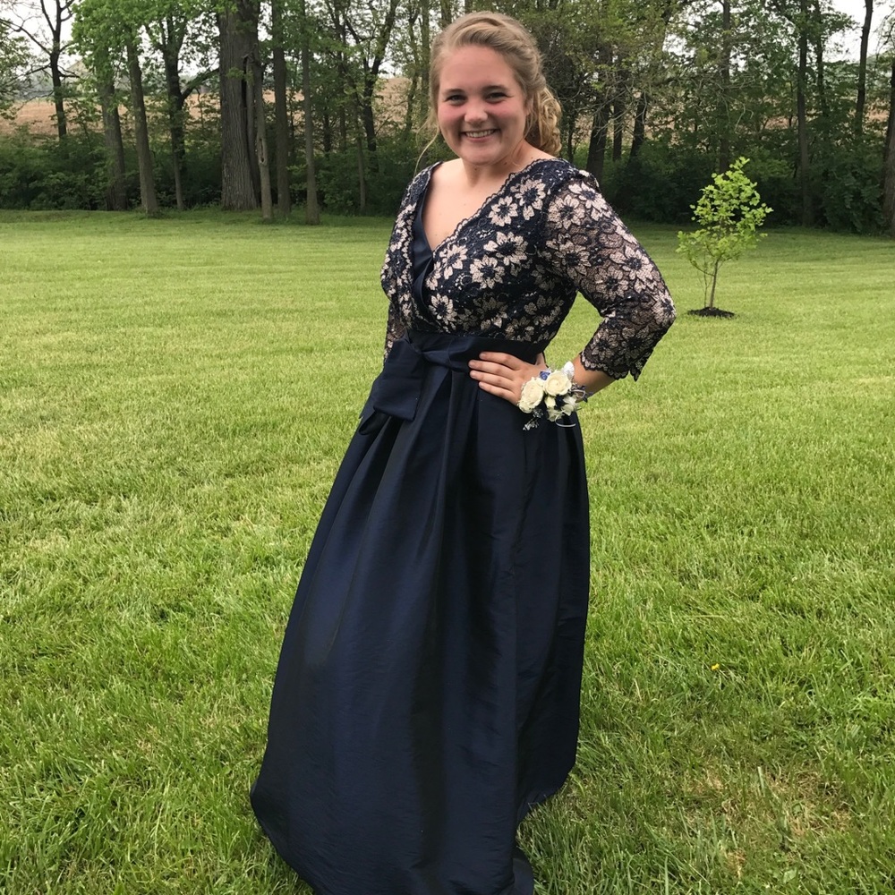 Jessica Howard Long Sleeved Prom Dress